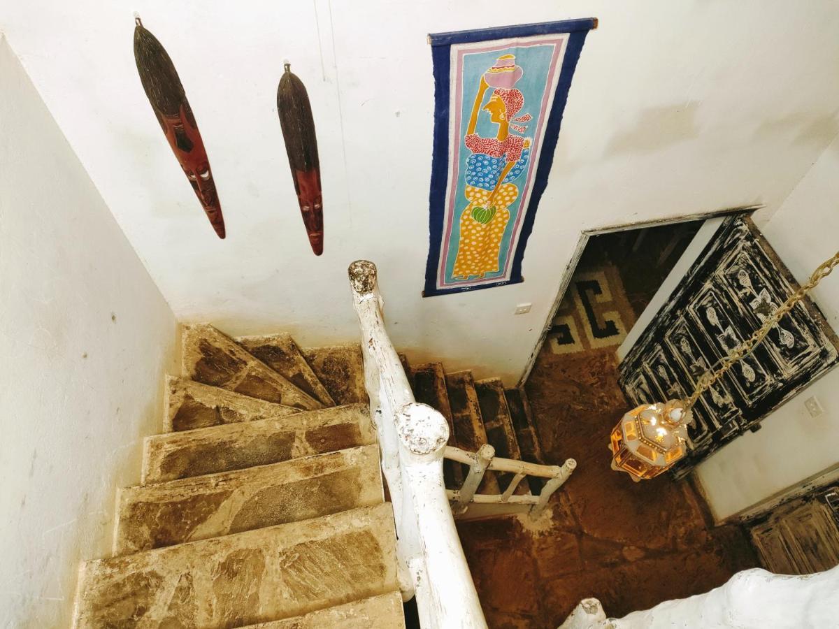 Bed and Breakfast Upani In Diani Диани-Бич Экстерьер фото